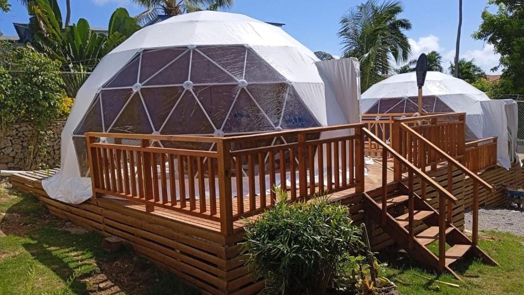 Tent room - Image 1