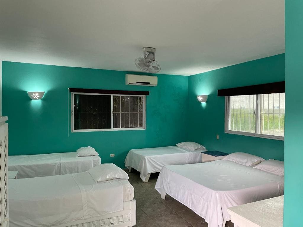 Family Room room - Image 1