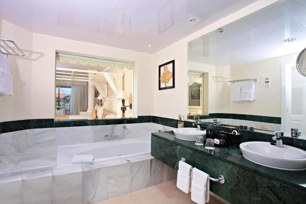 Junior Suite room - Image 3
