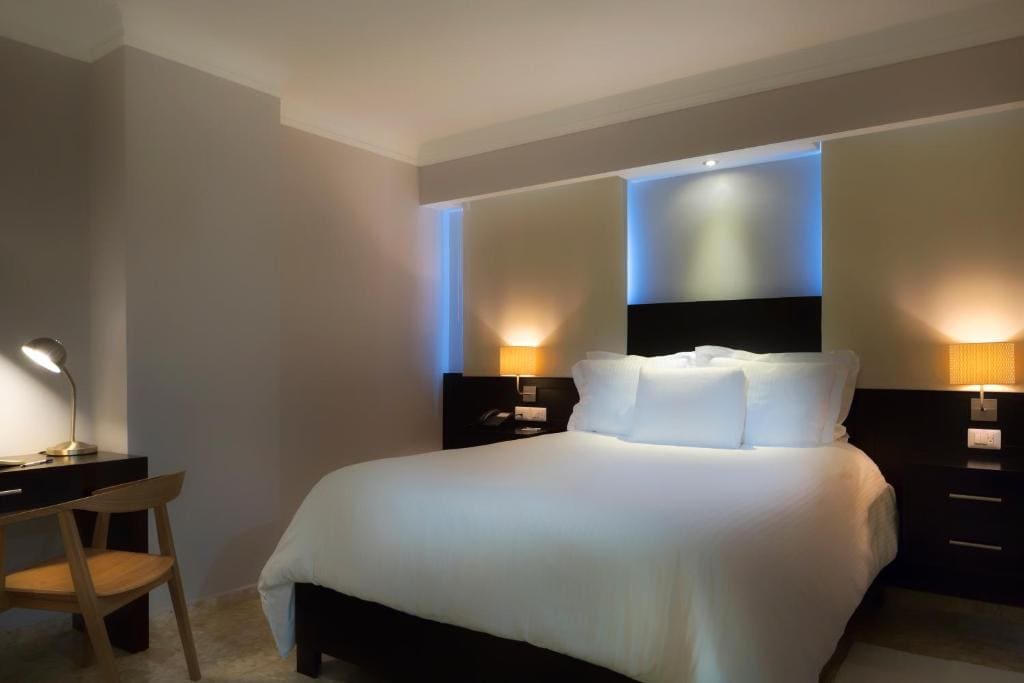 Executive Junior Suite room - Image 3