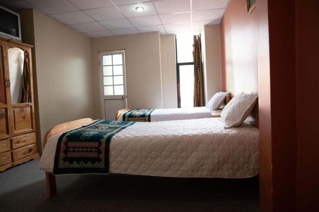 Twin Room room - Image 2