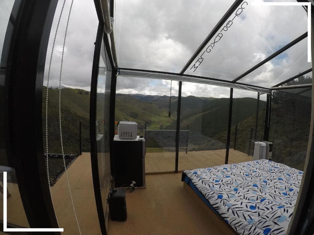 Tent room - Image 1