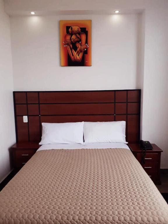 Double Room with Private Bathroom room - Image 1