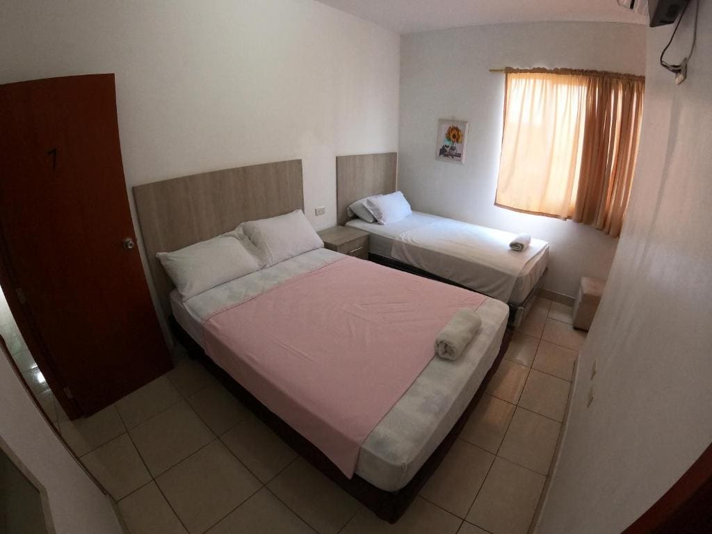 Twin Room room - Image 1