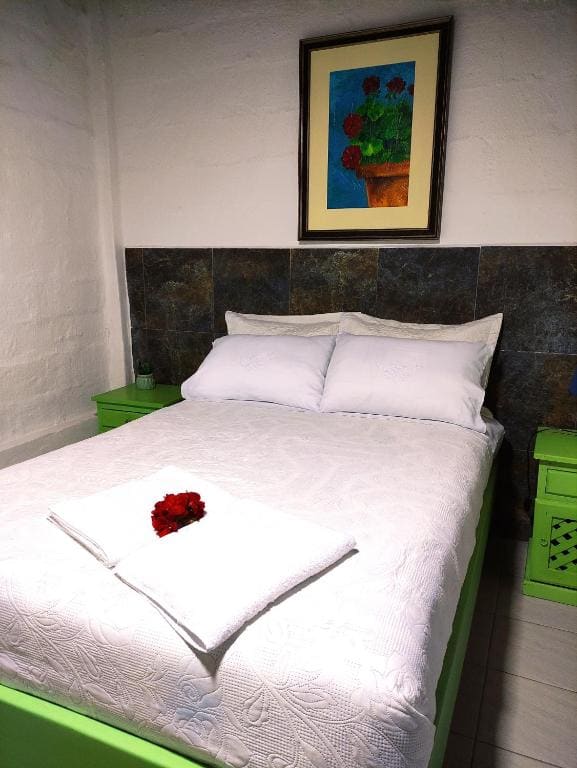Double Room with Mountain View room - Image 1