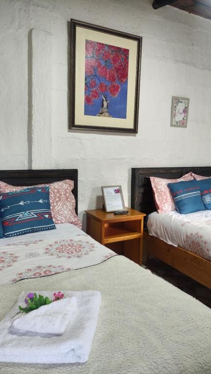 Twin Room with Garden View room - Image 3