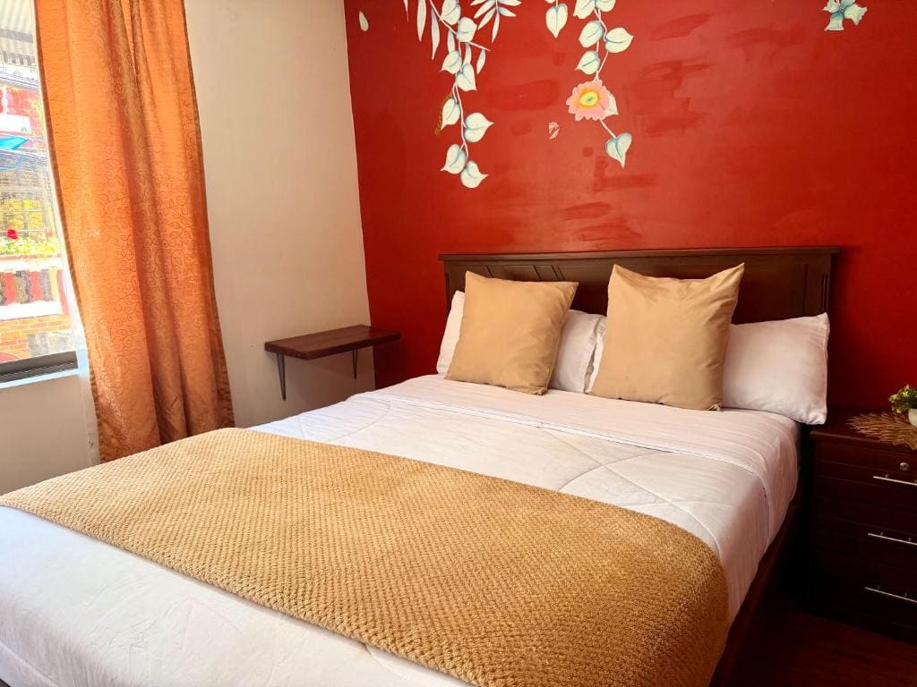 Double Room with Private Bathroom room - Image 1