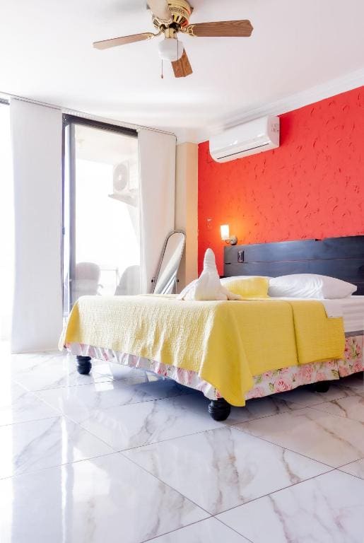 Studio with Balcony room - Image 1