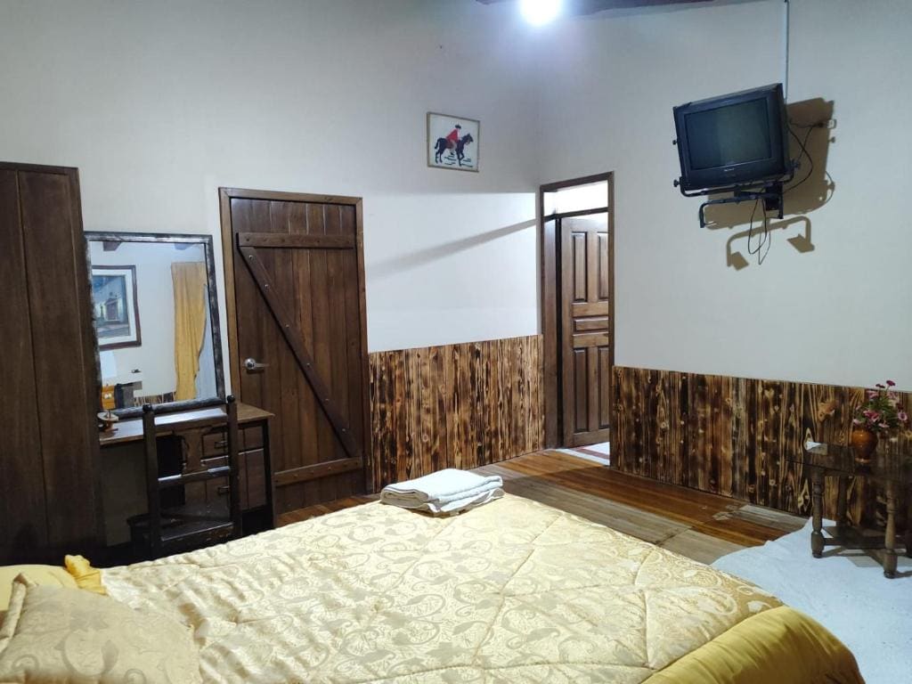 Standard Queen Room room - Image 3