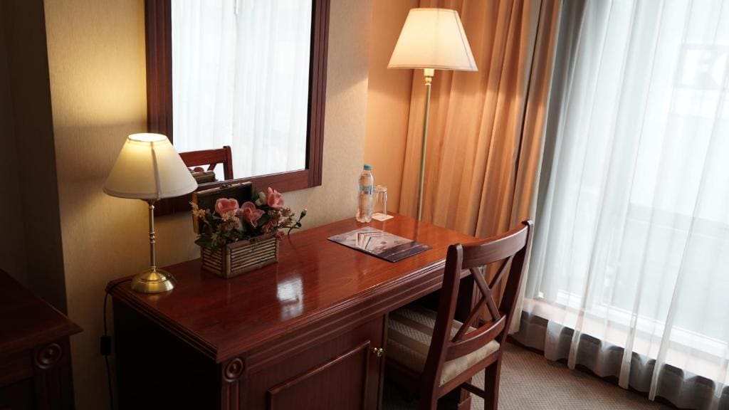Standard Triple Room room - Image 2