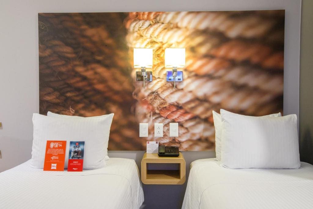 Standard Twin Room room - Image 2
