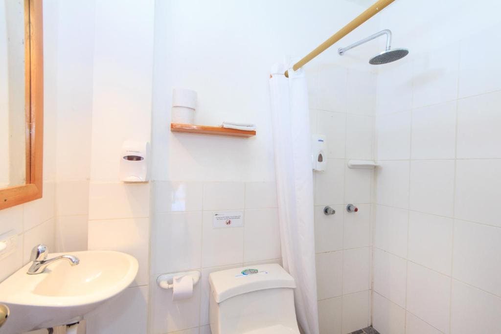 Standard Triple Room room - Image 3