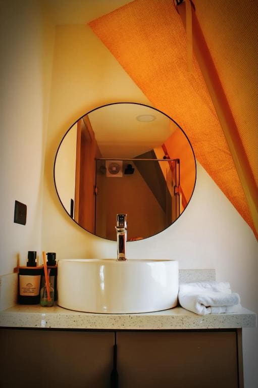 Tent room - Image 3