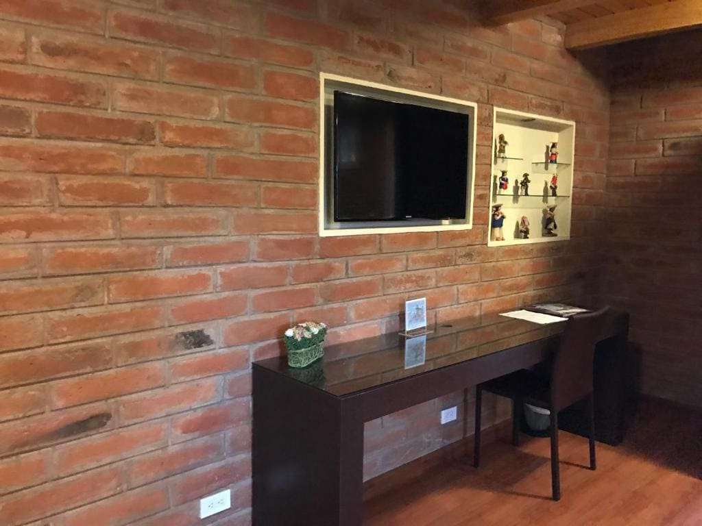 Deluxe Suite room - Image 3