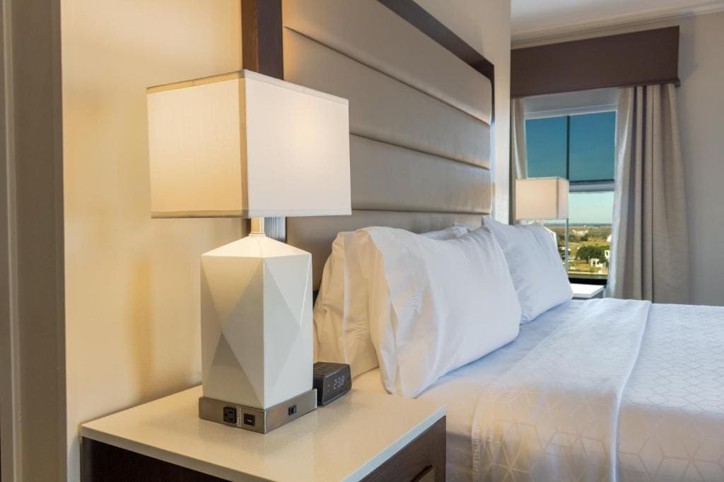 Superior King Room room - Image 3