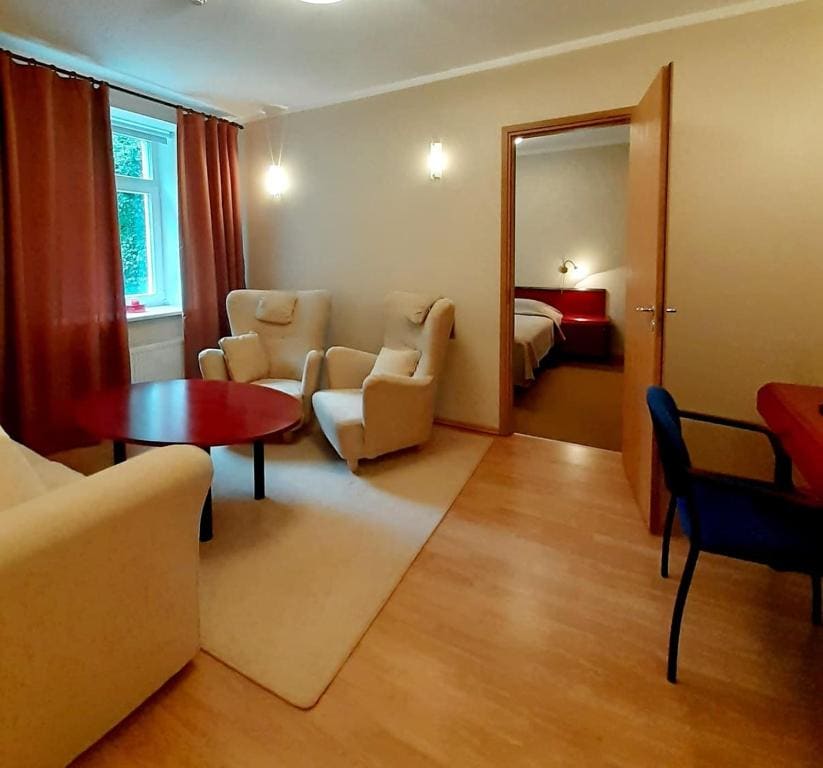 Suite room - Image 1