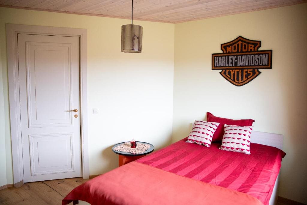Single Room with Sea View room - Image 2