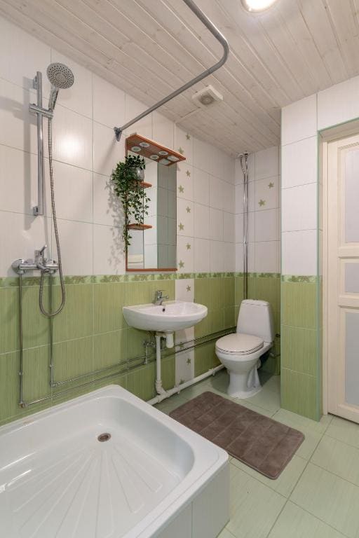 Double Room with Private Bathroom room - Image 3