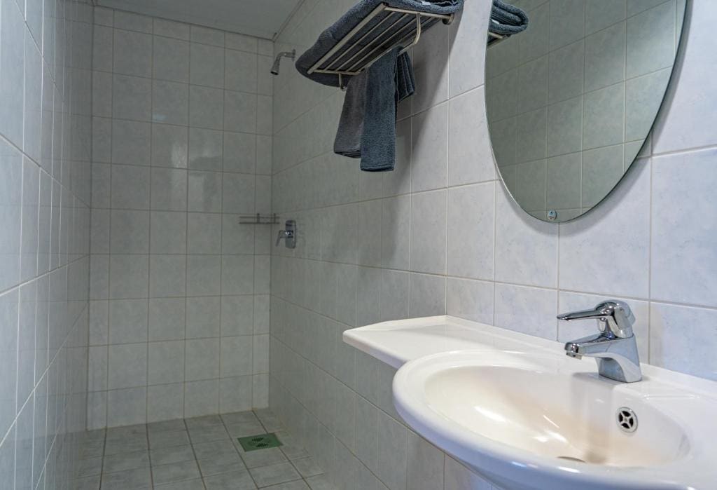 Twin or Double Room room - Image 3