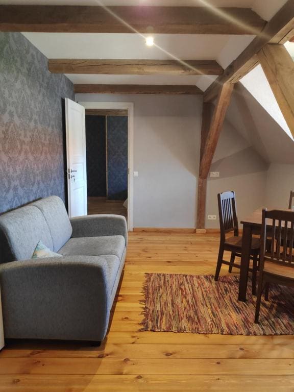 One-Bedroom Apartment room - Image 1