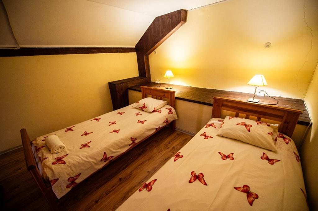 Family Room room - Image 2