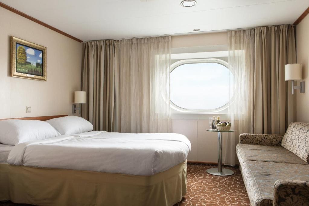 Deluxe Cabin room - Image 2