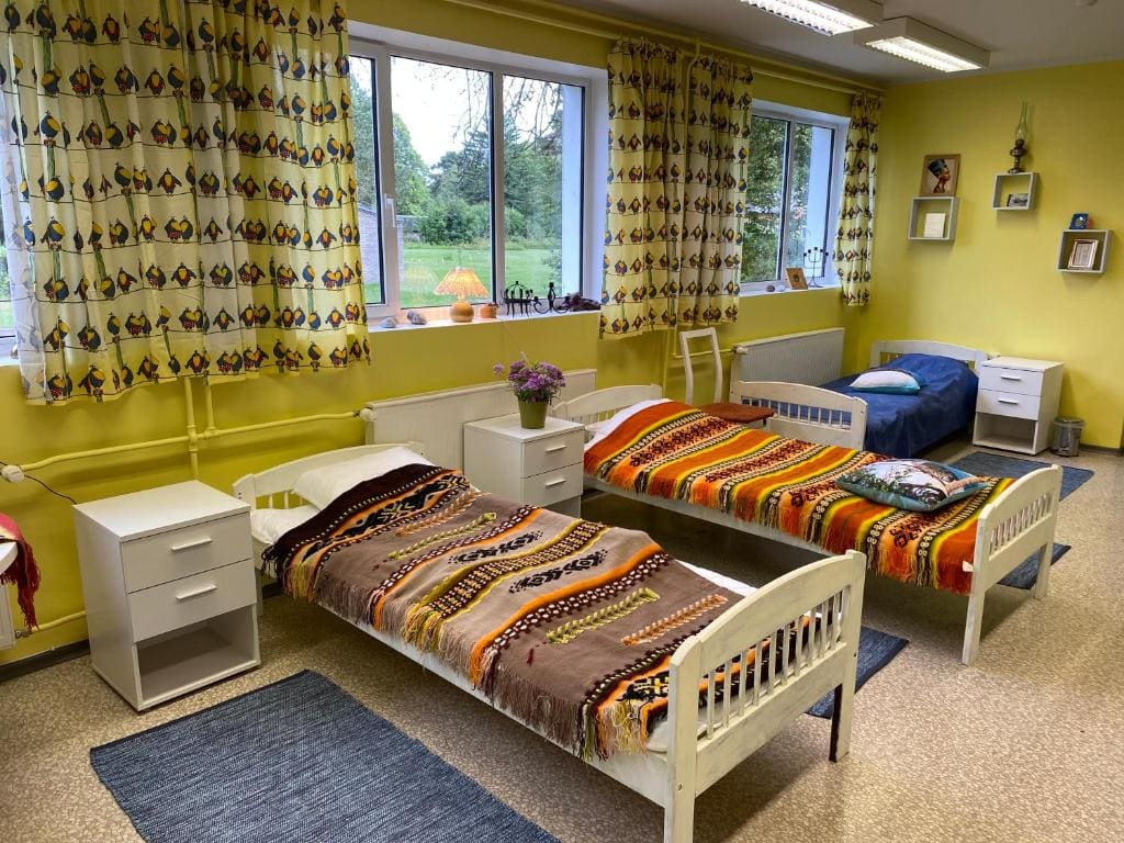 6-Bed Mixed Dormitory Room room - Image 2
