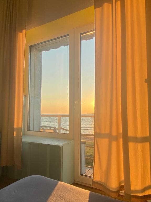 Deluxe Double Room with Balcony and Sea View room - Image 1