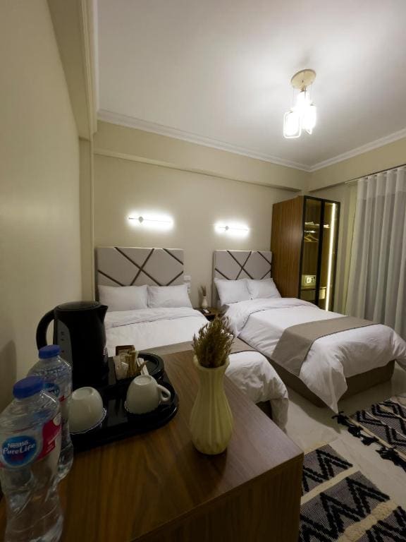Double Room with Mountain View room - Image 1