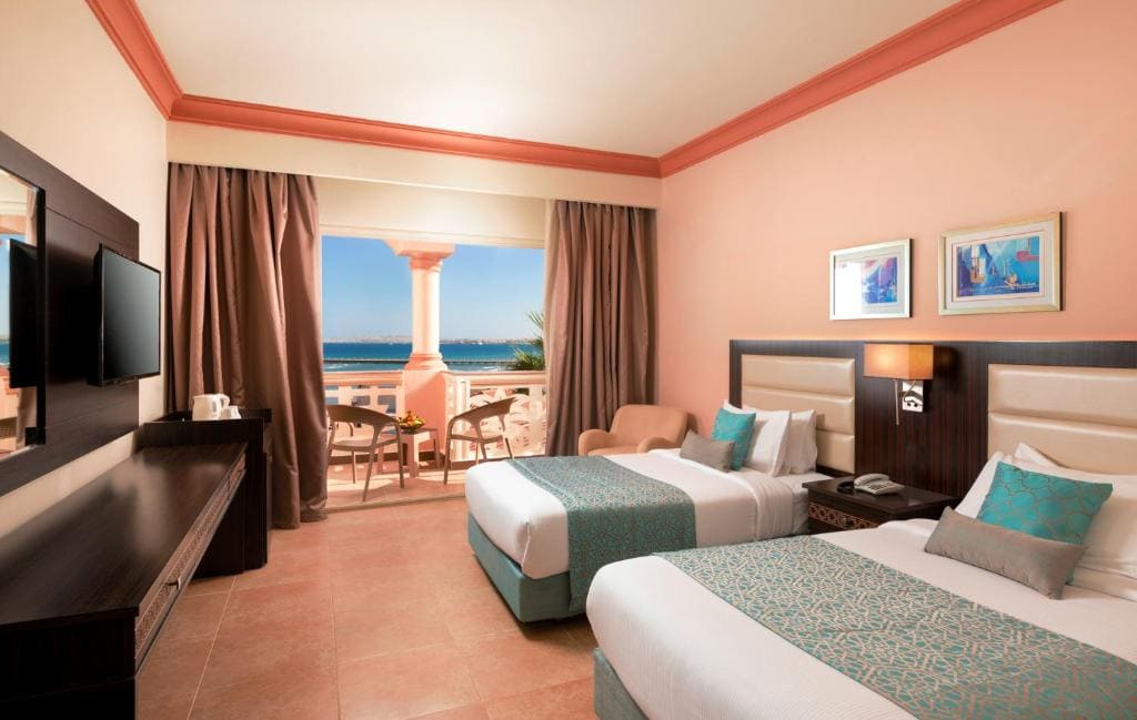 Deluxe Double Room with Sea View room - Image 2