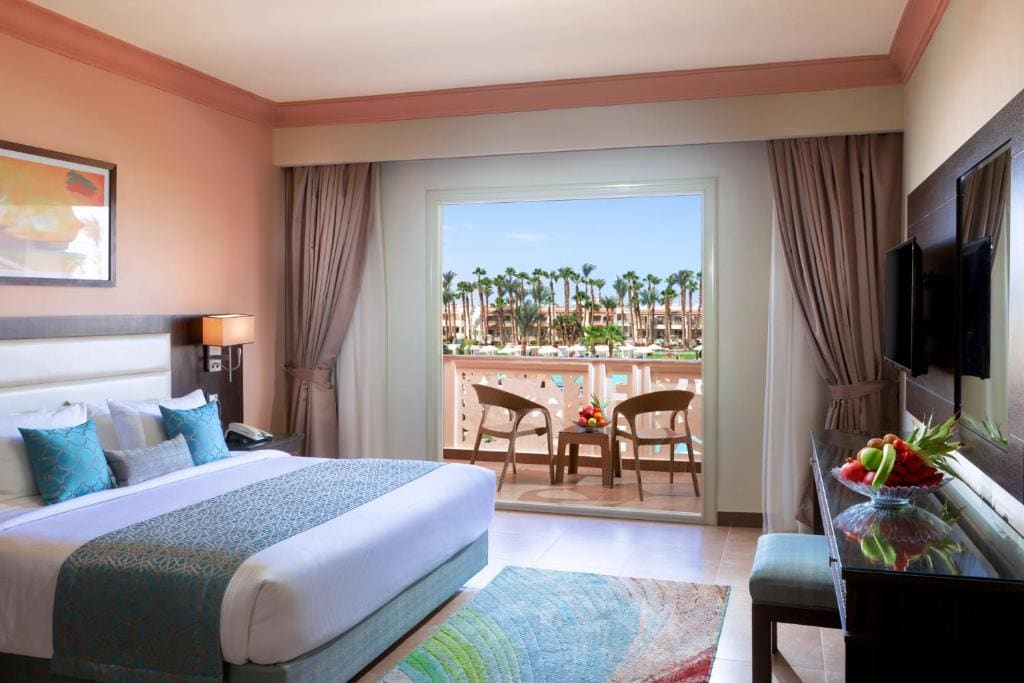 Deluxe Double Room with Side Sea View room - Image 1
