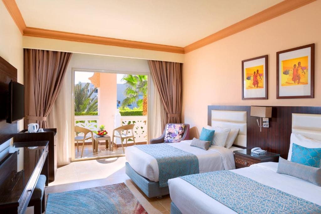 Deluxe Double Room room - Image 2