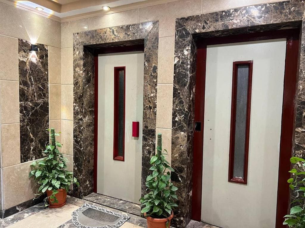Double Room with Balcony room - Image 1