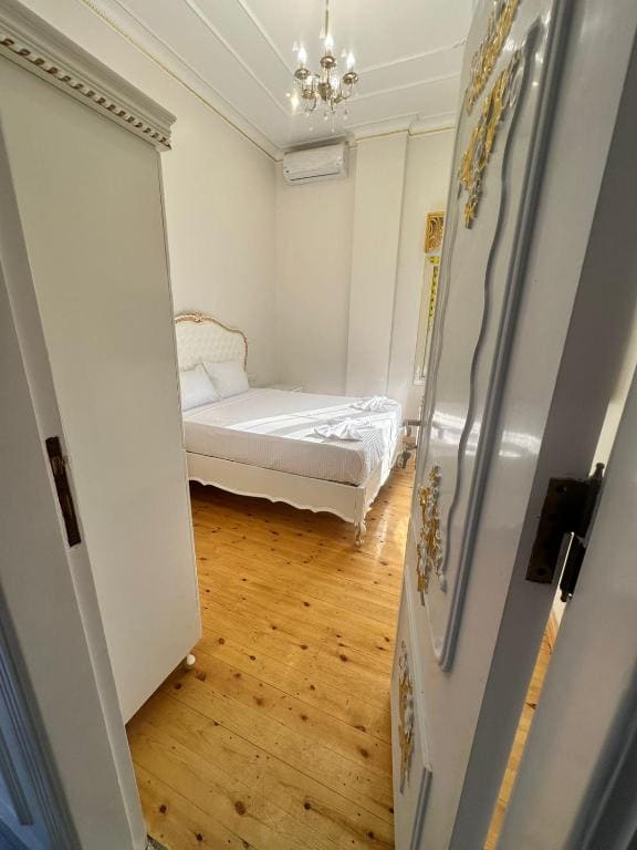Deluxe Double Room room - Image 3