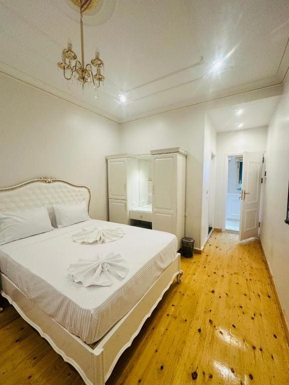 Twin Room with View room - Image 1