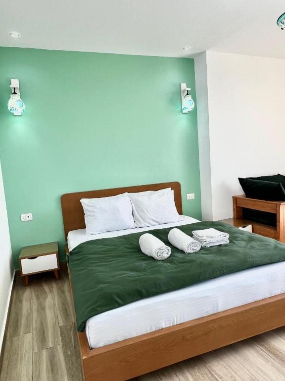 Deluxe Triple Room with Sea View room - Image 2
