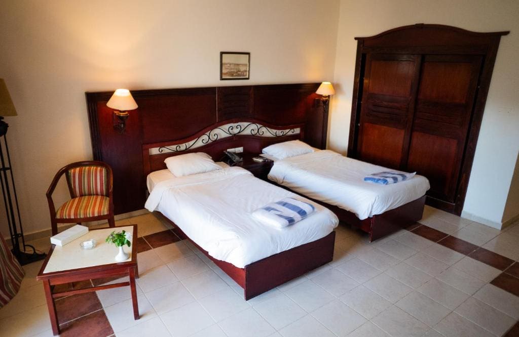 Deluxe Double or Twin Room room - Image 3