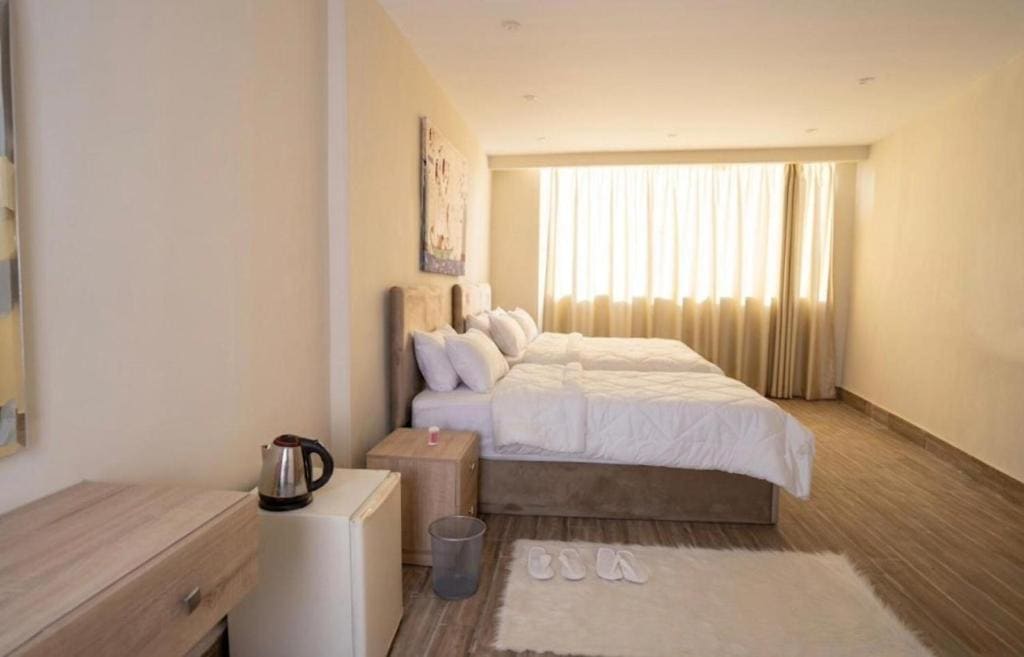 Quadruple Room room - Image 2