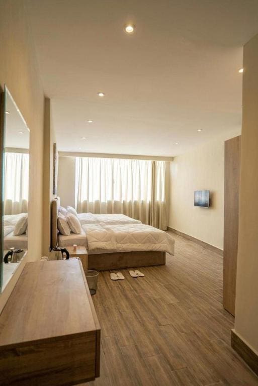 Quadruple Room room - Image 3