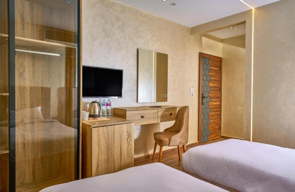 Budget Twin Room room - Image 2