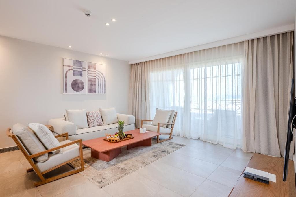 Executive Suite room - Image 2