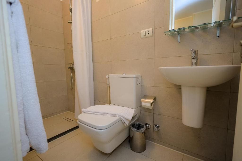 Deluxe Triple Room room - Image 1