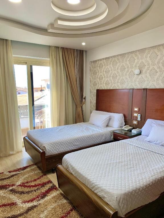 Deluxe Double or Twin Room with City View room - Image 2