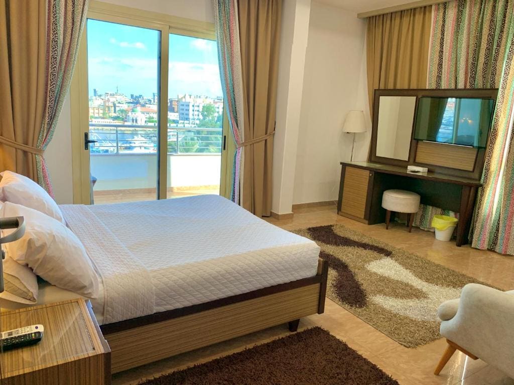Superior Single Room room - Image 2