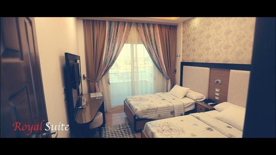 Superior Suite room - Image 2