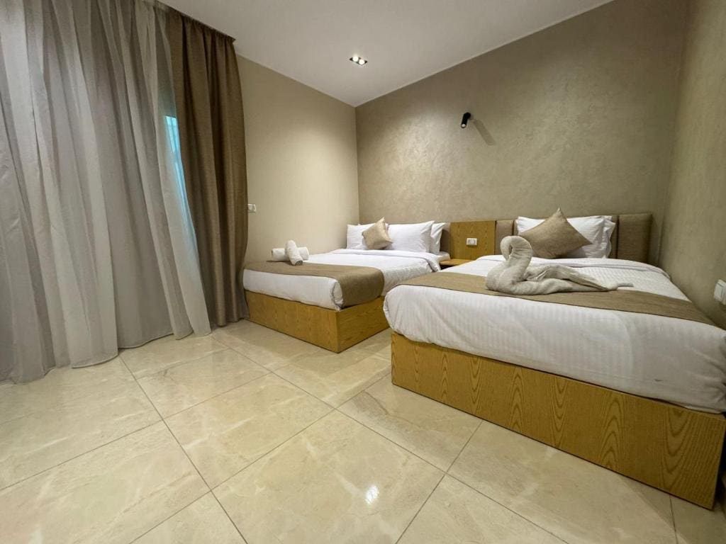 Family Suite with Balcony room - Image 1