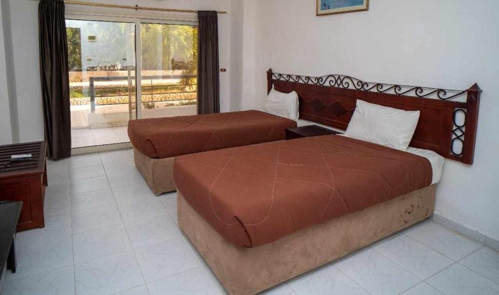 Quadruple Room with Garden View room - Image 1