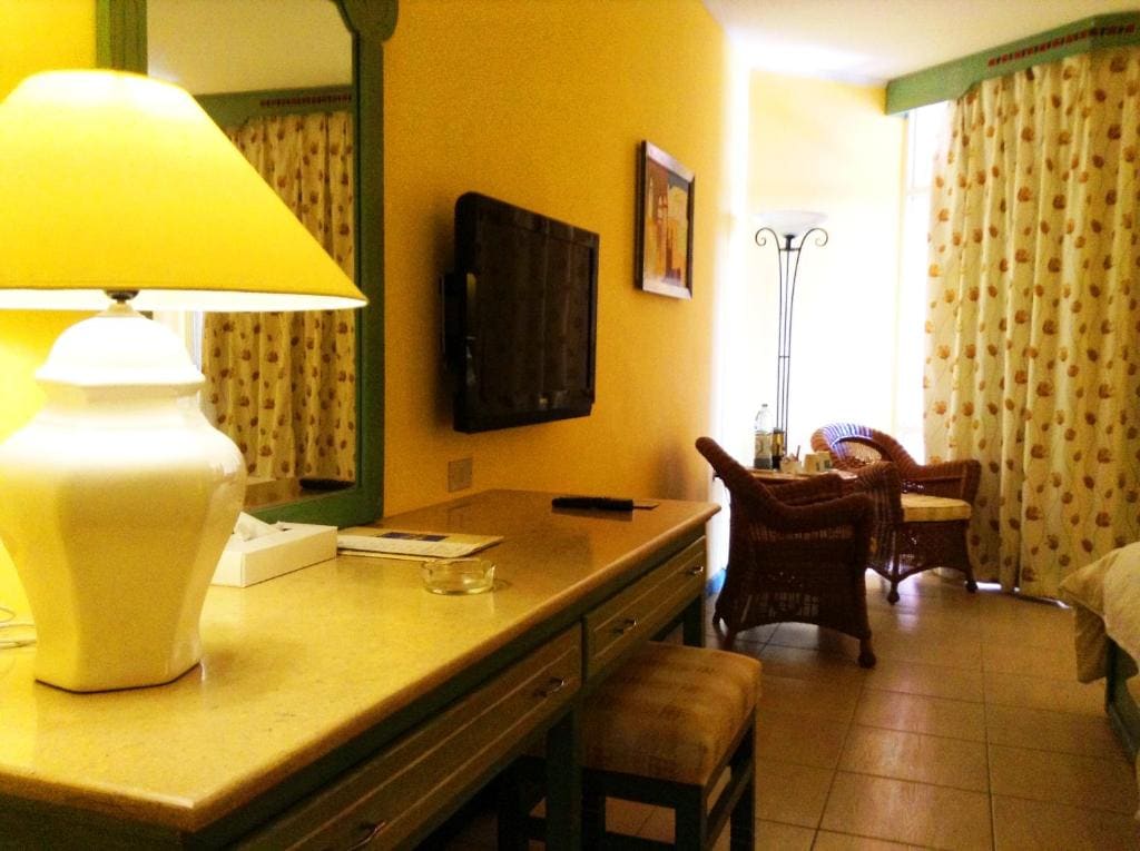 Superior Partial Sea View Room room - Image 3