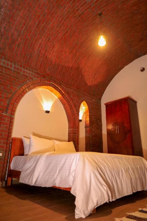 Large Double Room room - Image 1