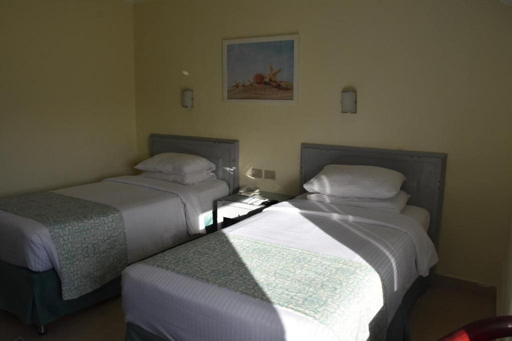 Comfort Room room - Image 2